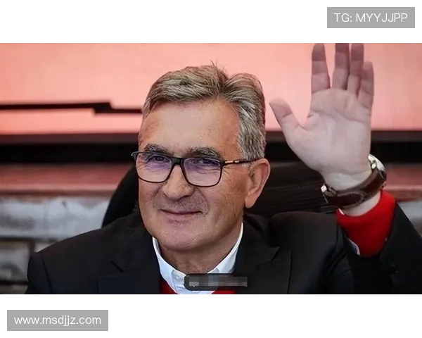 伊万谈教练压力：舆论与球迷是职业挑战，无法承受者不适合执教